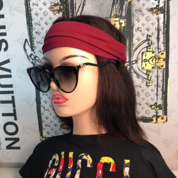 New Authentic Gucci Black Cat-Eye Sunglasses GG1011s 001 - Picture 1 of 13